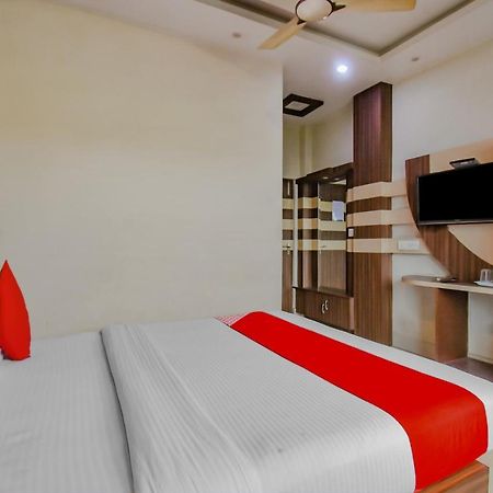 Oyo 1851 Hotel Sefali Deluxe Kolkata Eksteriør bilde