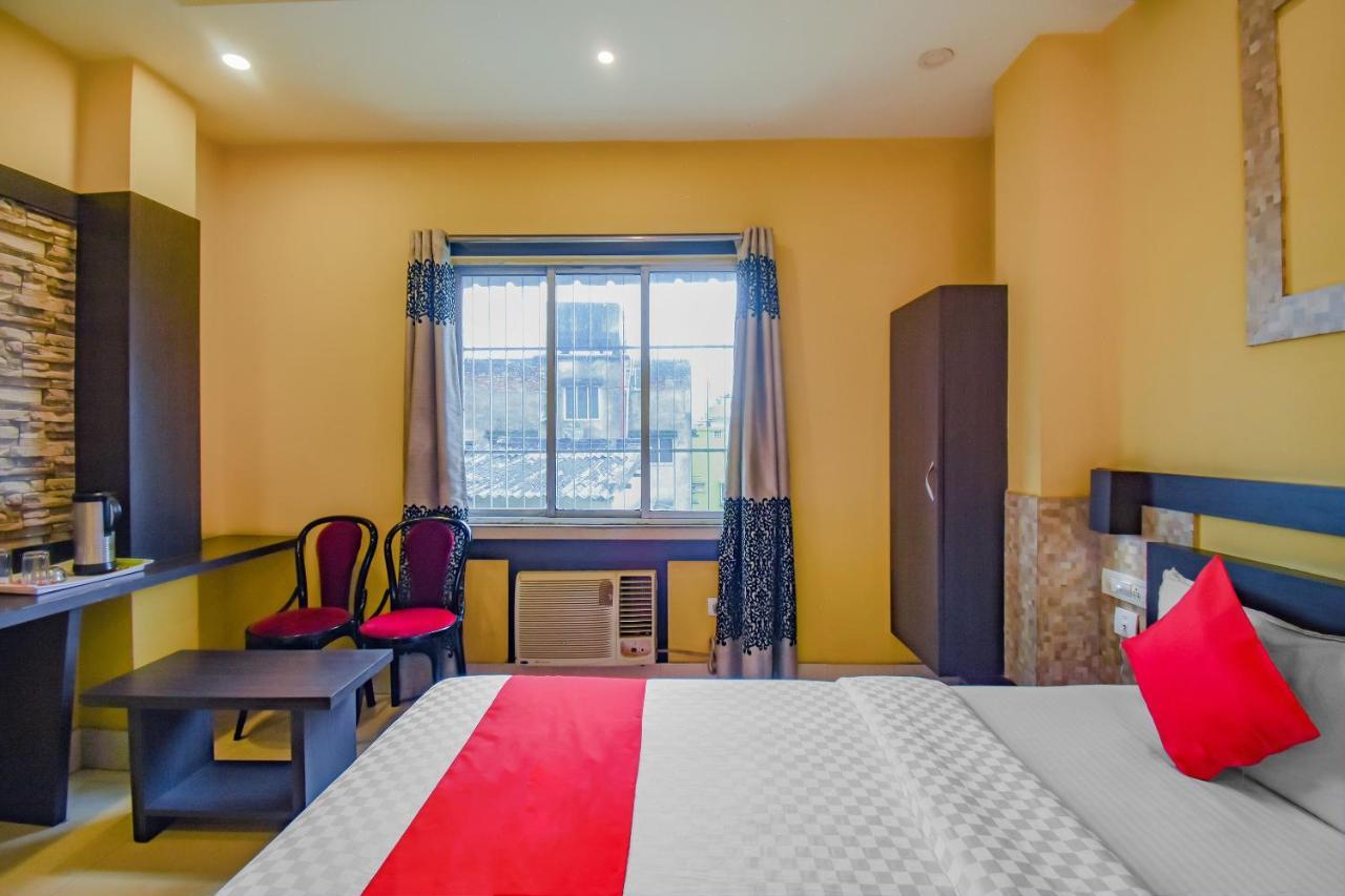 Oyo 1851 Hotel Sefali Deluxe Kolkata Eksteriør bilde