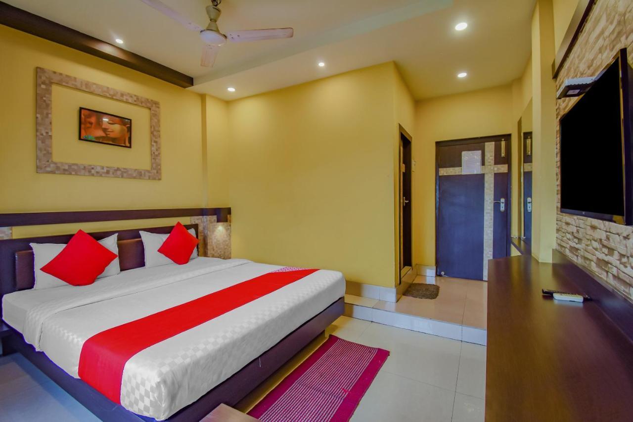 Oyo 1851 Hotel Sefali Deluxe Kolkata Eksteriør bilde
